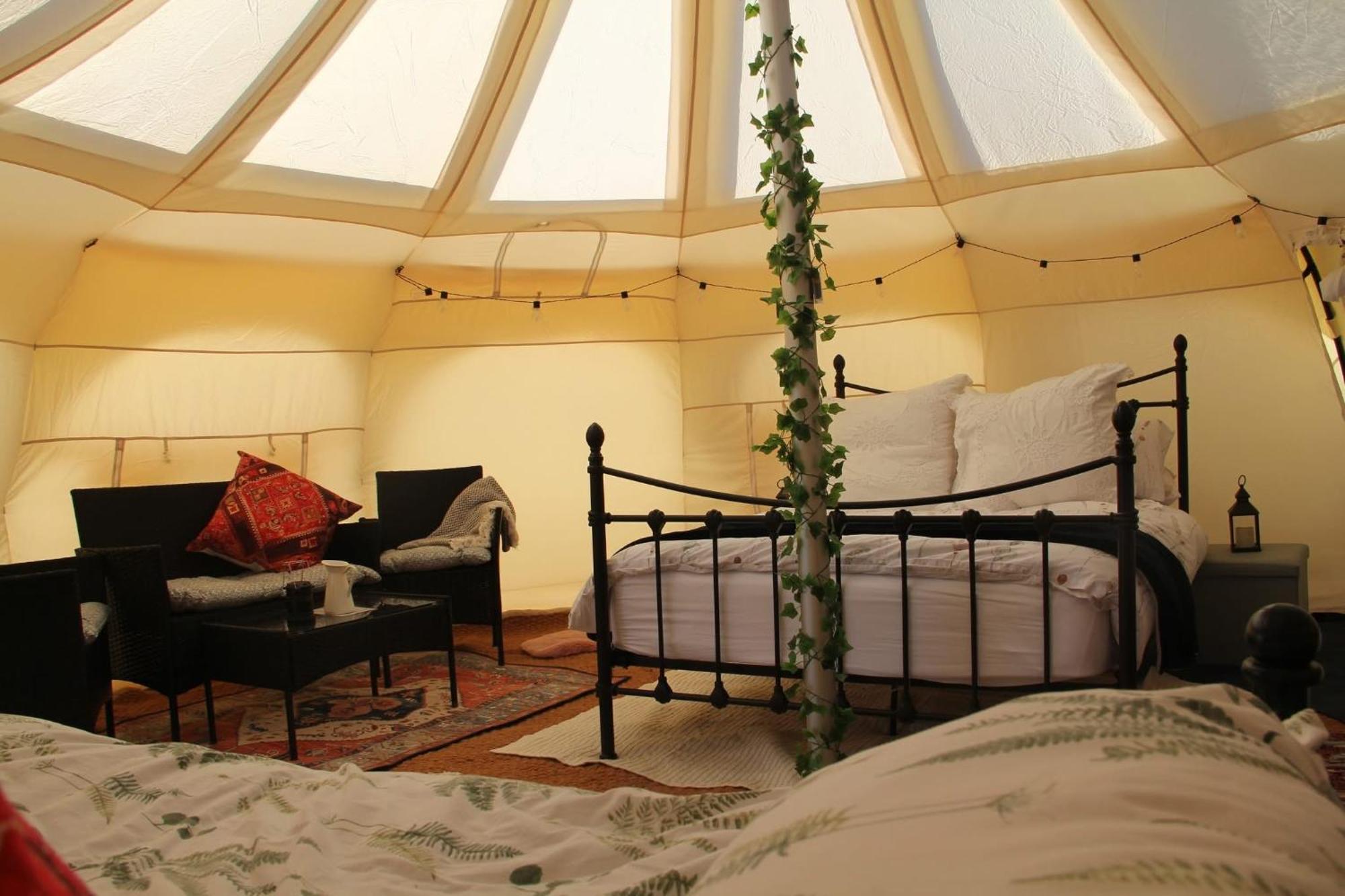 Tal-Y-Fan Farm 6M Stargazer Tent Bridgend  Eksteriør billede