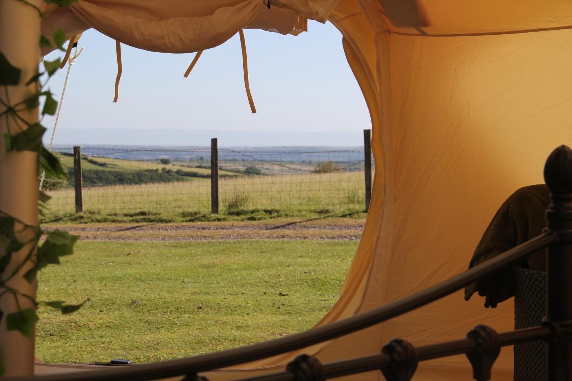 Tal-Y-Fan Farm 6M Stargazer Tent Bridgend  Eksteriør billede