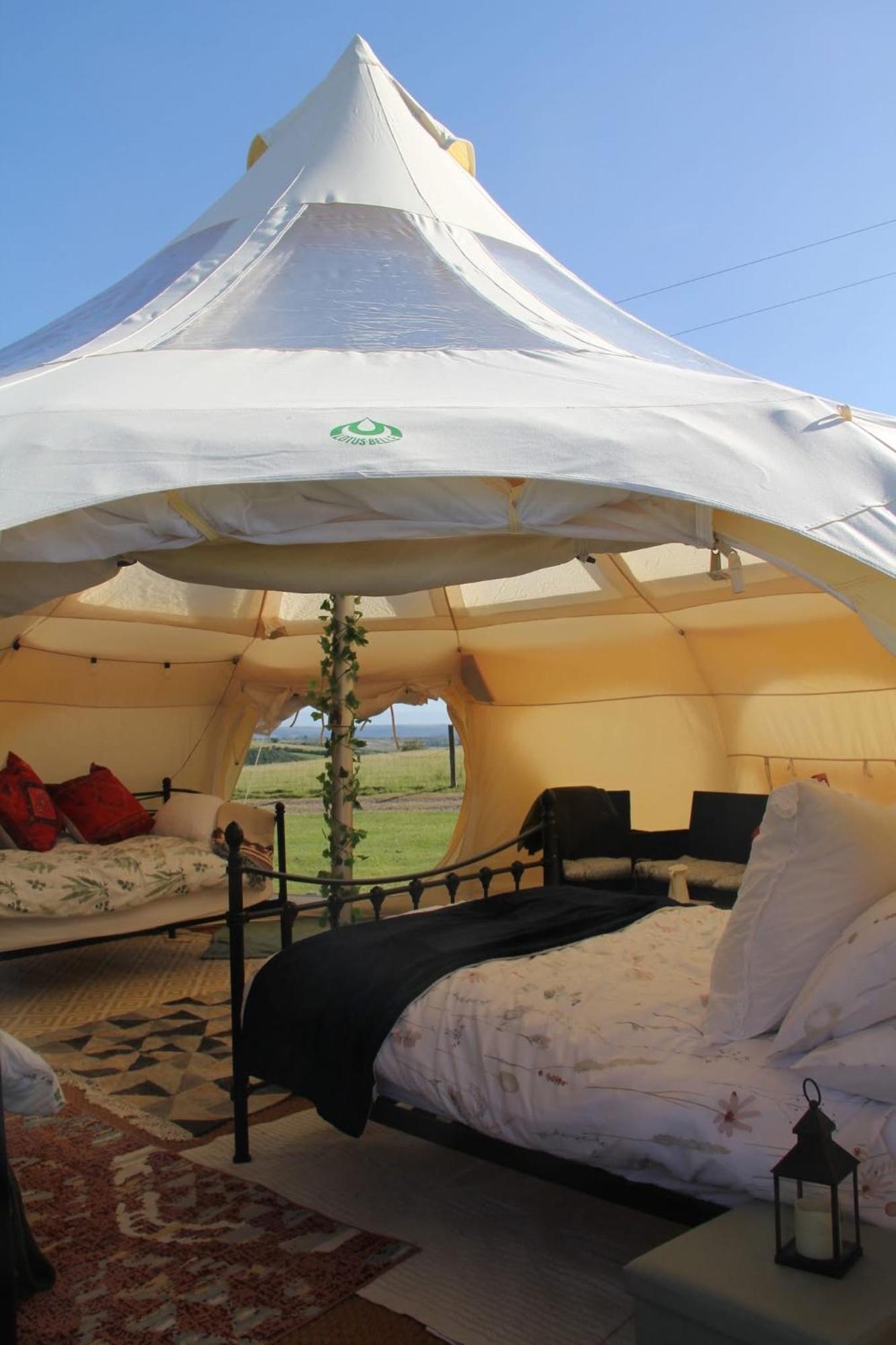 Tal-Y-Fan Farm 6M Stargazer Tent Bridgend  Eksteriør billede
