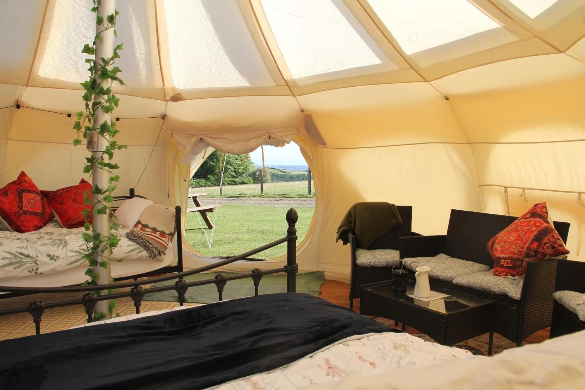 Tal-Y-Fan Farm 6M Stargazer Tent Bridgend  Eksteriør billede