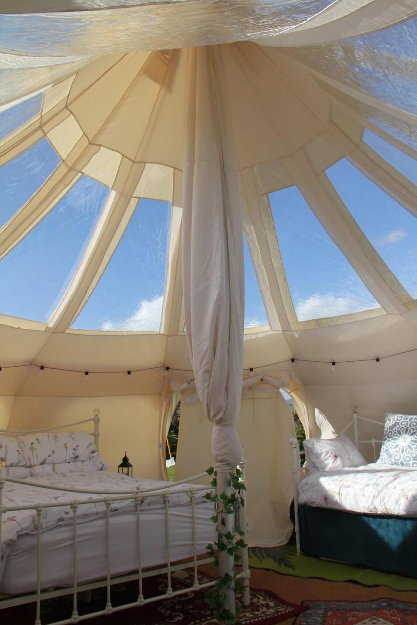 Tal-Y-Fan Farm 6M Stargazer Tent Bridgend  Eksteriør billede